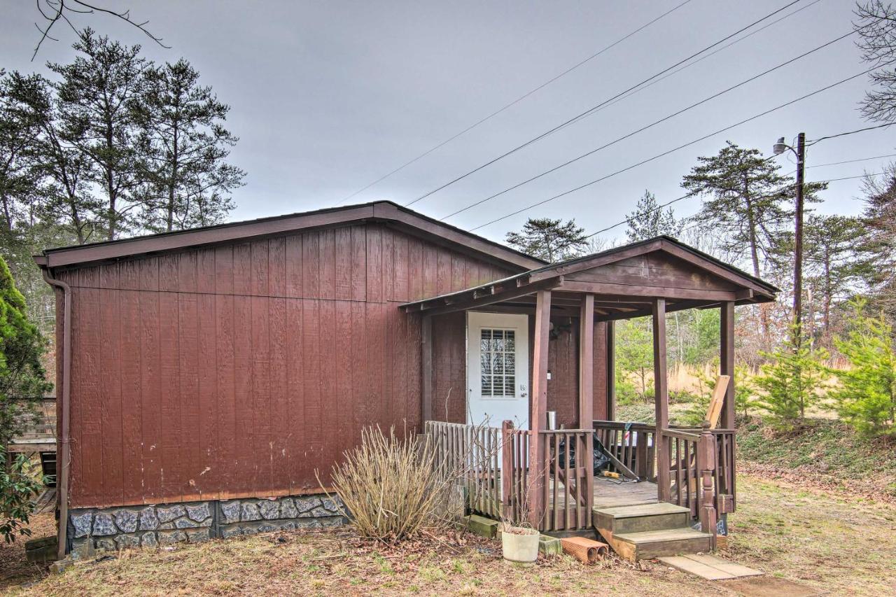 Cozy Asheville Cottage With Grill And Fire Pit! Εξωτερικό φωτογραφία